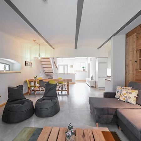 Deluxe Apartment mit Terrasse und WALLBOX im FarmHouse Eckartsberg bei Zittau im Zittauer Gebirge Exterior foto