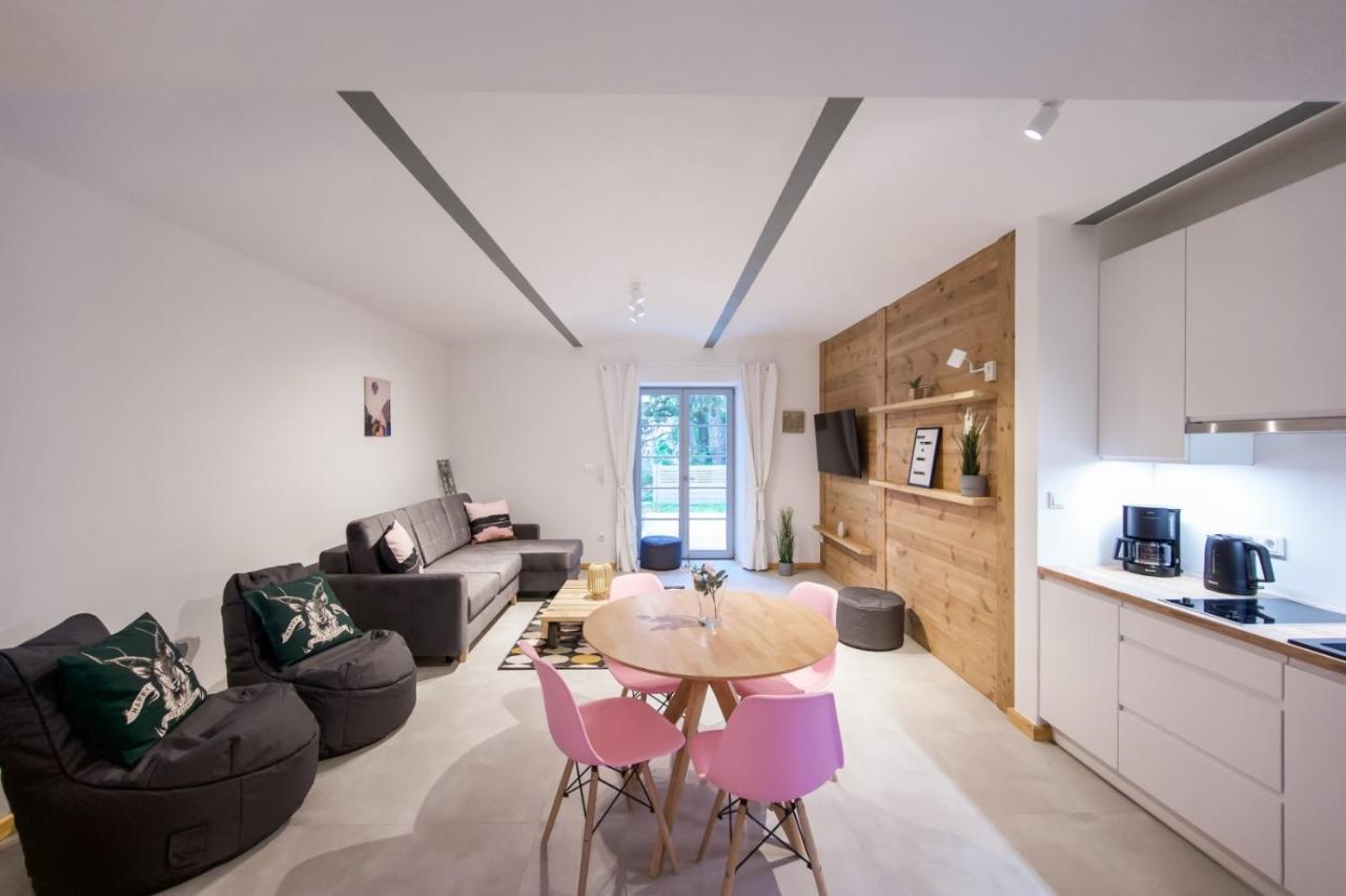 Deluxe Apartment mit Terrasse und WALLBOX im FarmHouse Eckartsberg bei Zittau im Zittauer Gebirge Exterior foto