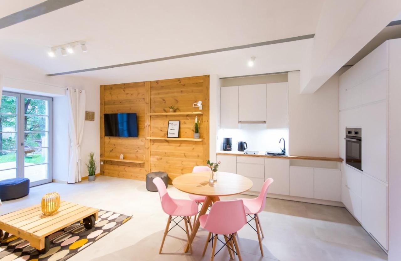 Deluxe Apartment mit Terrasse und WALLBOX im FarmHouse Eckartsberg bei Zittau im Zittauer Gebirge Exterior foto