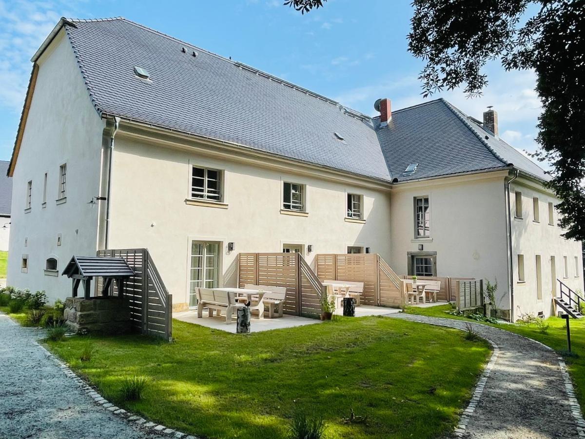 Deluxe Apartment mit Terrasse und WALLBOX im FarmHouse Eckartsberg bei Zittau im Zittauer Gebirge Exterior foto